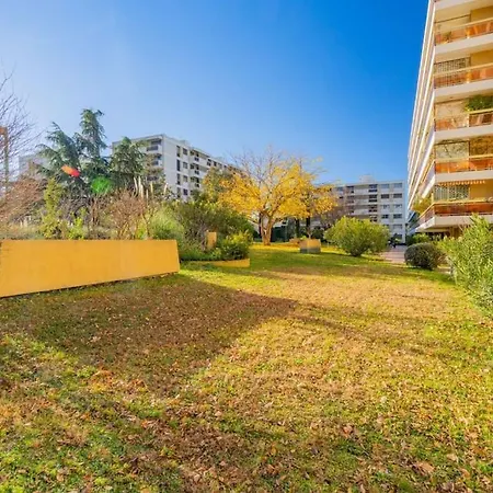 Les Roches D'or Joli Apartment *