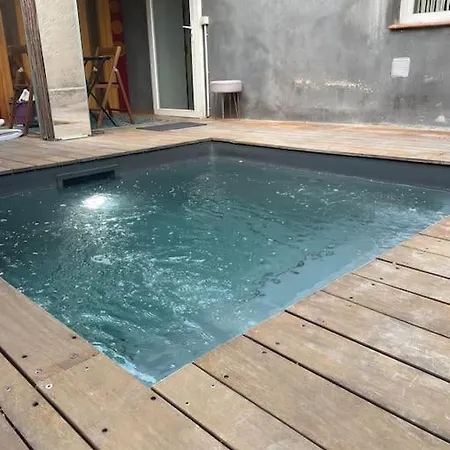 T3 Calme Elegant Piscine Sauna Apartment *