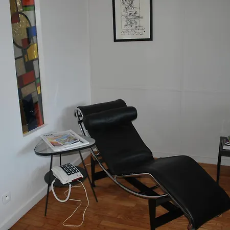 Hotel Le Corbusier 3*