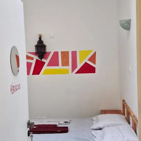 Bed And Breakfast Chez L'Habitant Homestay Marseille