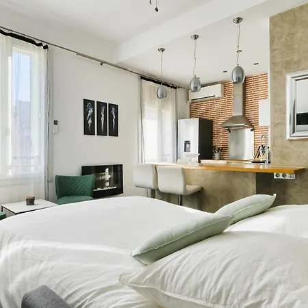 Au Coeur Du Vieux-port Apartment *