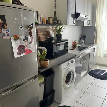 Apartment Situe En Centre-ville Marseille