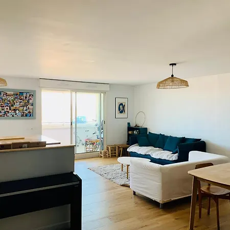 Apartment , Vue *