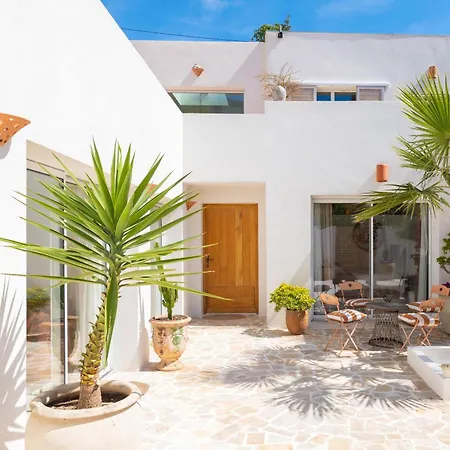 Casa Bayas
