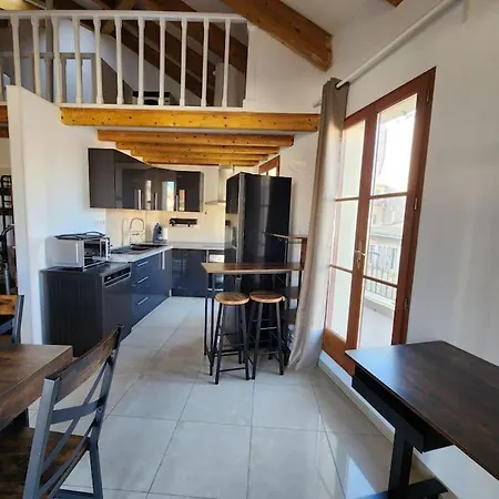 Holiday home Maison Sur Les Toits Confort