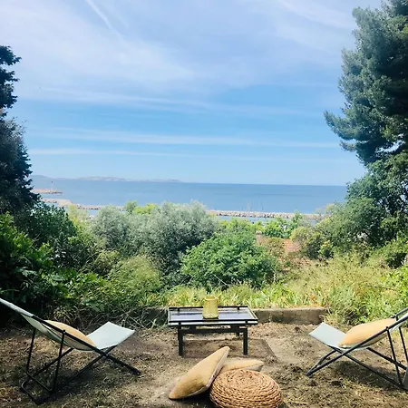 Maisonnette Independante Toute Equipee Avec Piscine Et Vue Mer Exceptionnelle *
