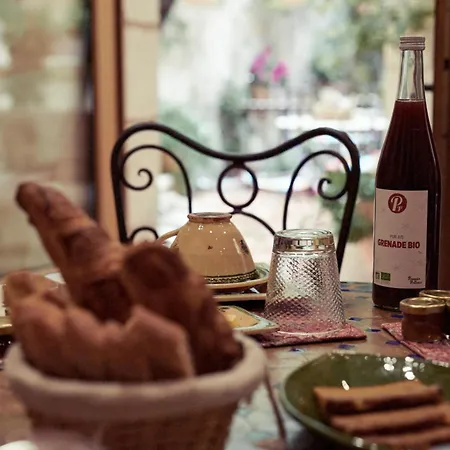 Un Mas En Bed & Breakfast Marseille