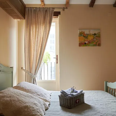 Un Mas En Bed & Breakfast
