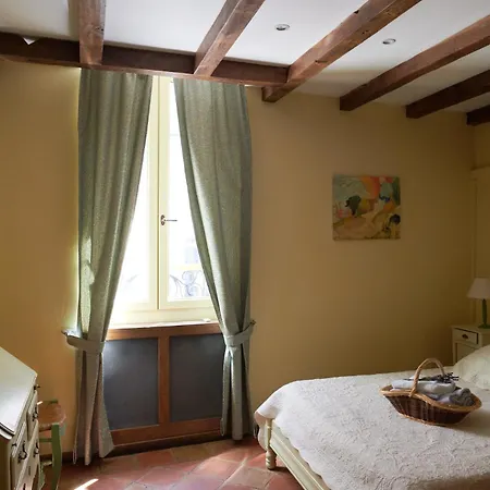 Un Mas En Bed & Breakfast 3*
