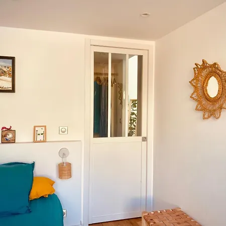 Maison Bord De Avec Jacuzzi