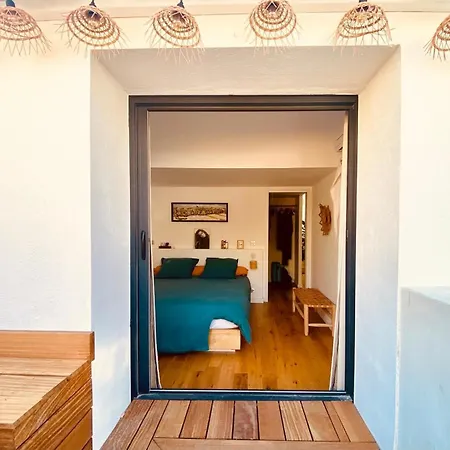 Holiday home Maison Bord De Avec Jacuzzi *