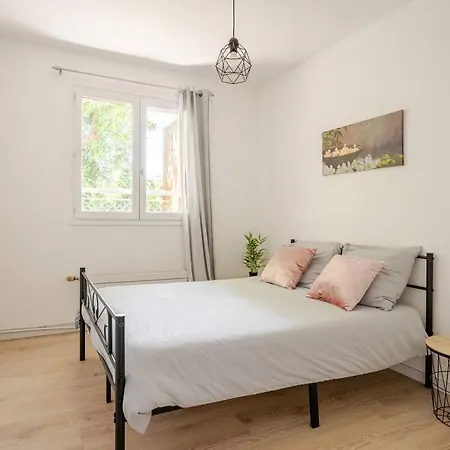 Holiday home Maison De *