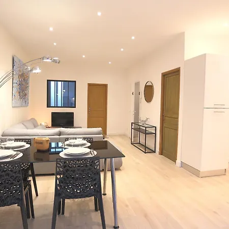 Atypique T3 Clim 80m2 Avec Patio Marseille