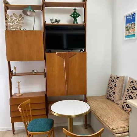 Maisonette Roucas *