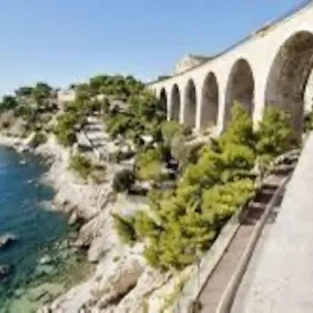 Holiday home Maison Familiale Neuve Marseille