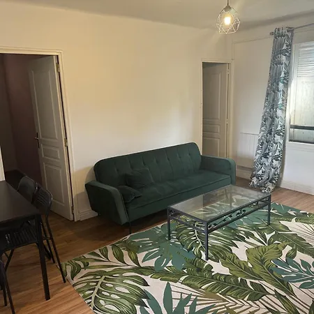 T3 Bien Equipe Apartment
