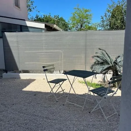 Golden Escape And Piscine Villa *