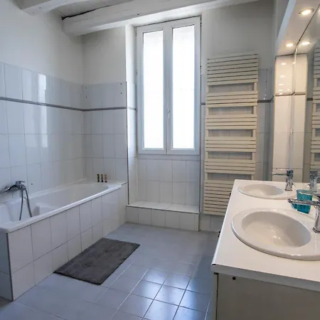 Maison Familiale Avec Grand Jardin, 2min De La Villa Marseille