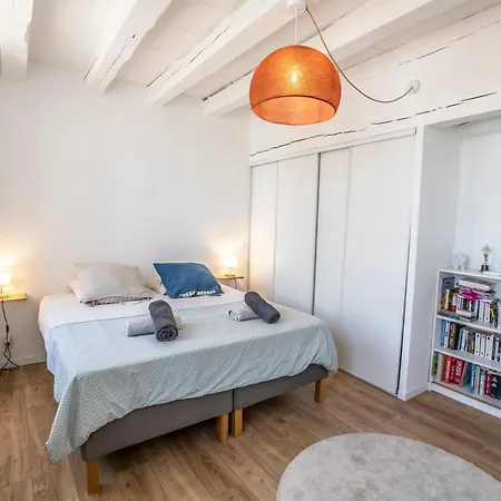 Maison Familiale Avec Grand Jardin, 2min De La