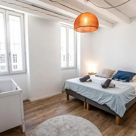 Villa Maison Familiale Avec Grand Jardin, 2min De La
