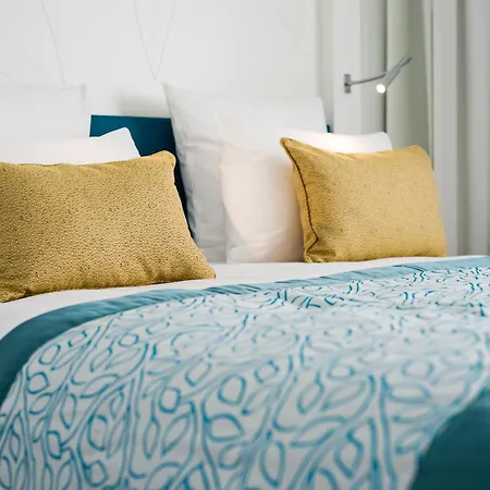Golden Tulip Euromed