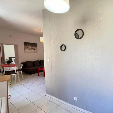 Le Dolce Vita T2 Citycenter Wifi-netflix Apartment *