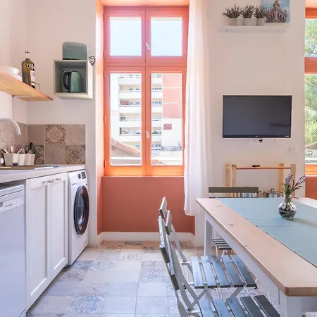 Soleil Urbain Apartment