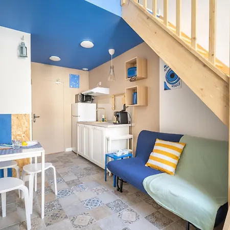 Athenes Olympe Bleu Apartment *