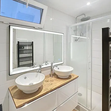 Superbe T4 Lumineux A 10 Min Des Plages Apartment