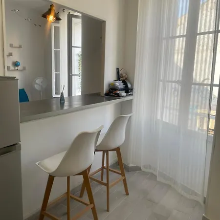 Etoile De Magnifique Deco Et Sable Fin, Votre Sejour A Commence Ici, Centre-ville Appartamento *