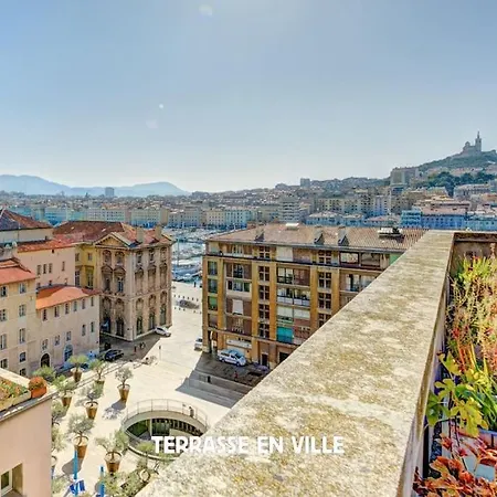 Click! Magical Views Notre-Dame, Vieux Port & Rooftops - Walk To All Apartment *