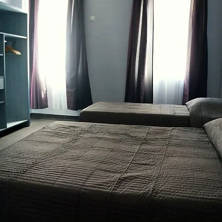 Paradis - Centre Prefecture Hotel 2*