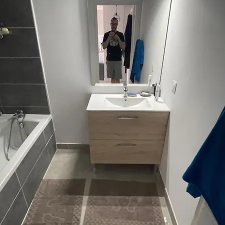 Apartment 2 Pieces A 5mn Des Plages Et 10mn Des Calanques Marseille