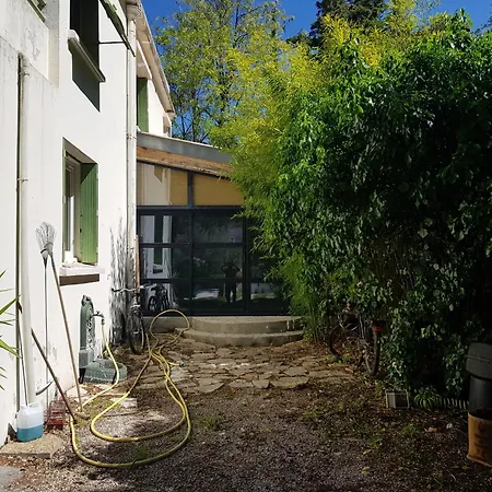 Holiday home Equipe Avec Piscine Partagee Marseille