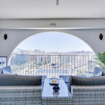 Standing, Vue Et Parking * Marseille
