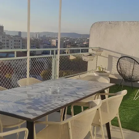 Le Rooftop De La Belle De Mai - T3 60m2 Avec Vue Marseille