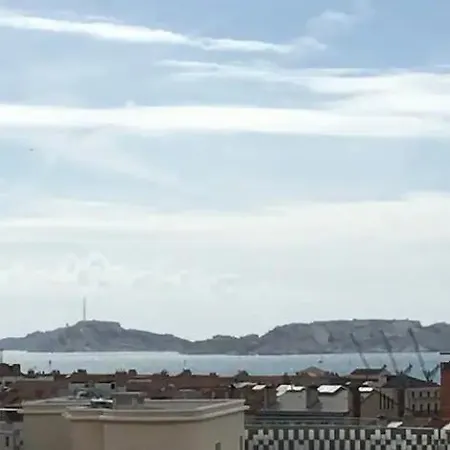 Bel Avec Vu Apartment *