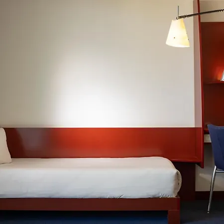 Otel Novotel Centre Euromed