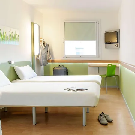 Ibis Budget Valentine Hotel