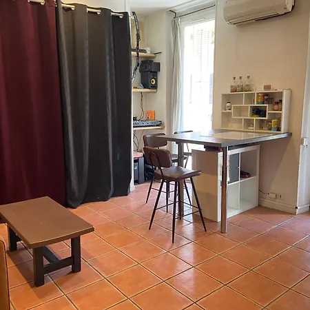 T2 13008 Apartment *