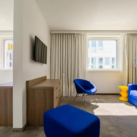 Hotel Golden Tulip Euromed 4*