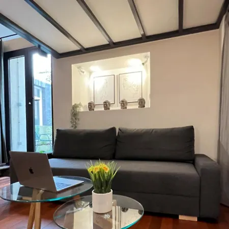 Le Nid Douillet - Vieux Port Apartment Marseille