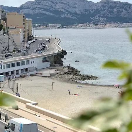 Coquet En Bord De Et Corniche *