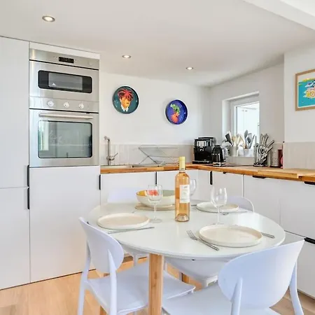 Coquet En Bord De Et Corniche Apartment *