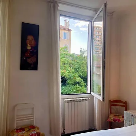 Apartment Logis Confortable - Accueillant Marseille