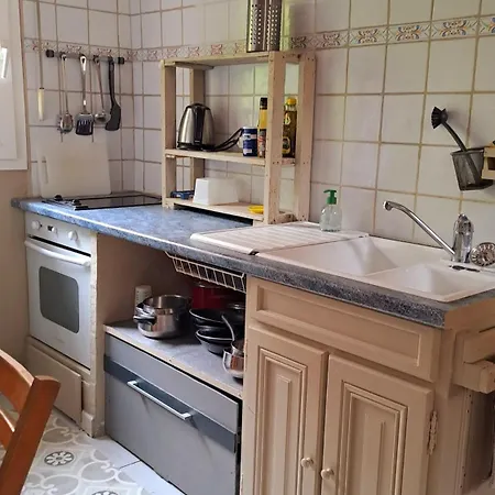 Holiday home Jolie Maisonnette En Bord De Avec Jardin *