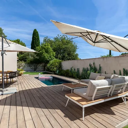 Villa Avec Piscine A *