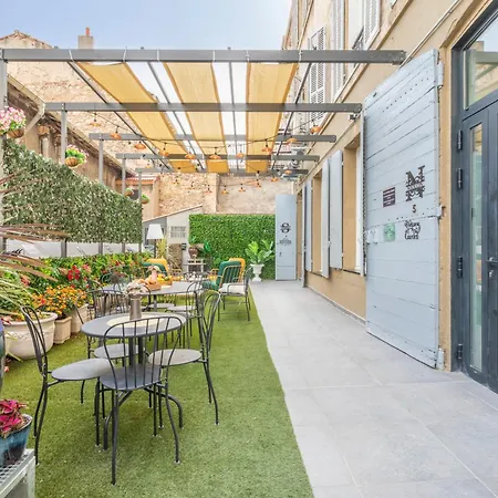 Adira Montgrand 2 Etoiles Apartment Marseille