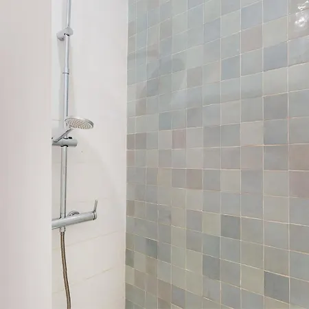 Apartment T3 Spacieux - Proche Gare - Entierement Renove Marseille
