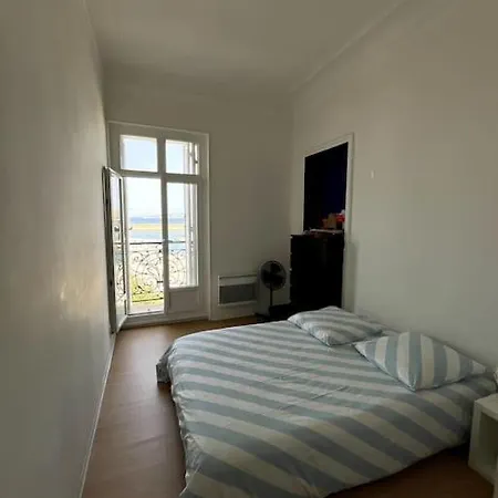 Apartment Vue Sur A Marseille